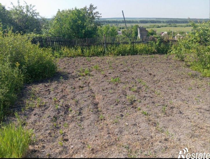 Земельный участок