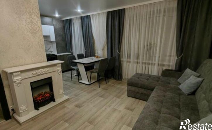 3-комн квартира улица Тельмана, 12,  д. 12