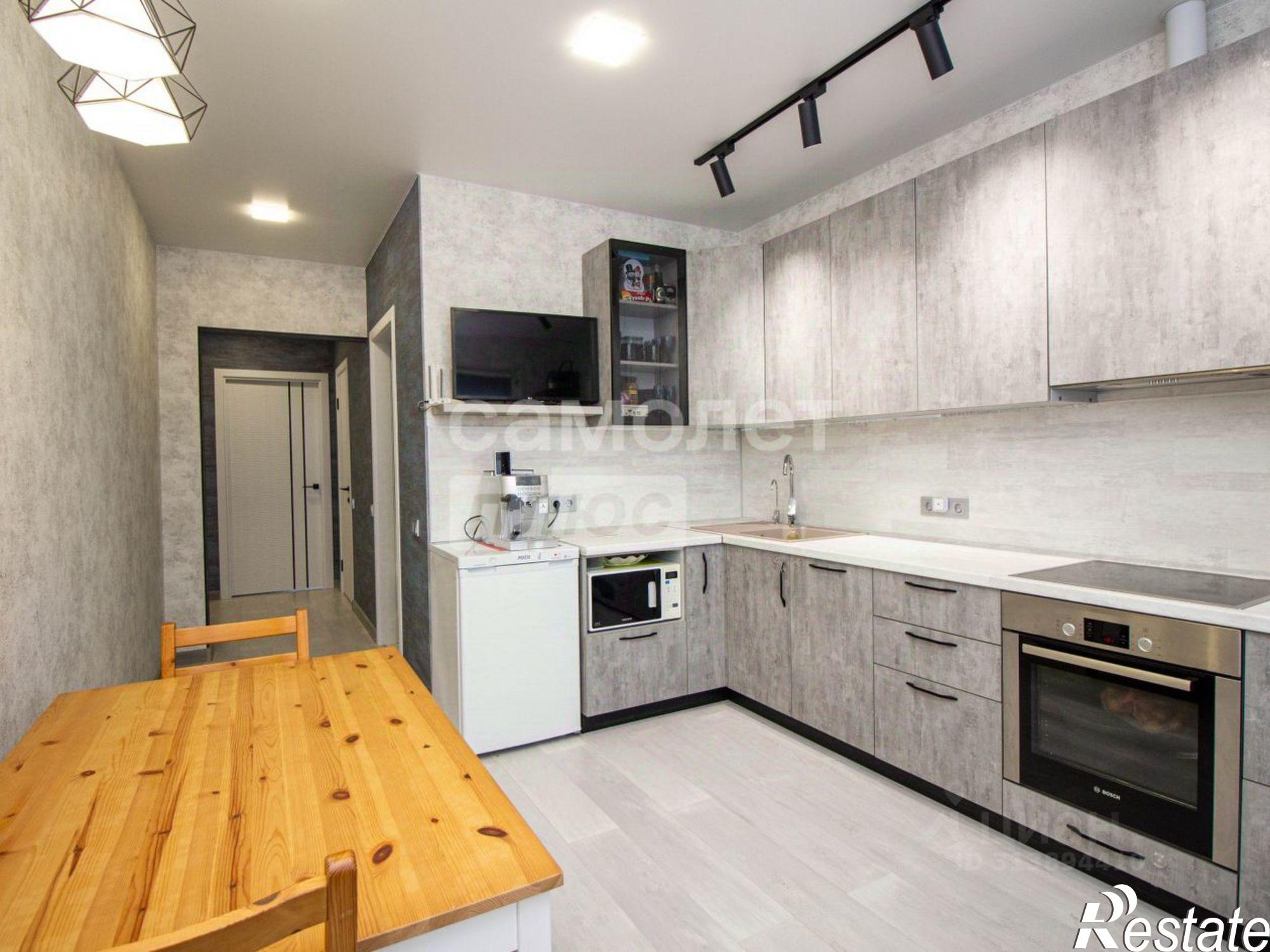 Купить квартиру за 9 300 000 рублей на Юго-Западная улица, 14