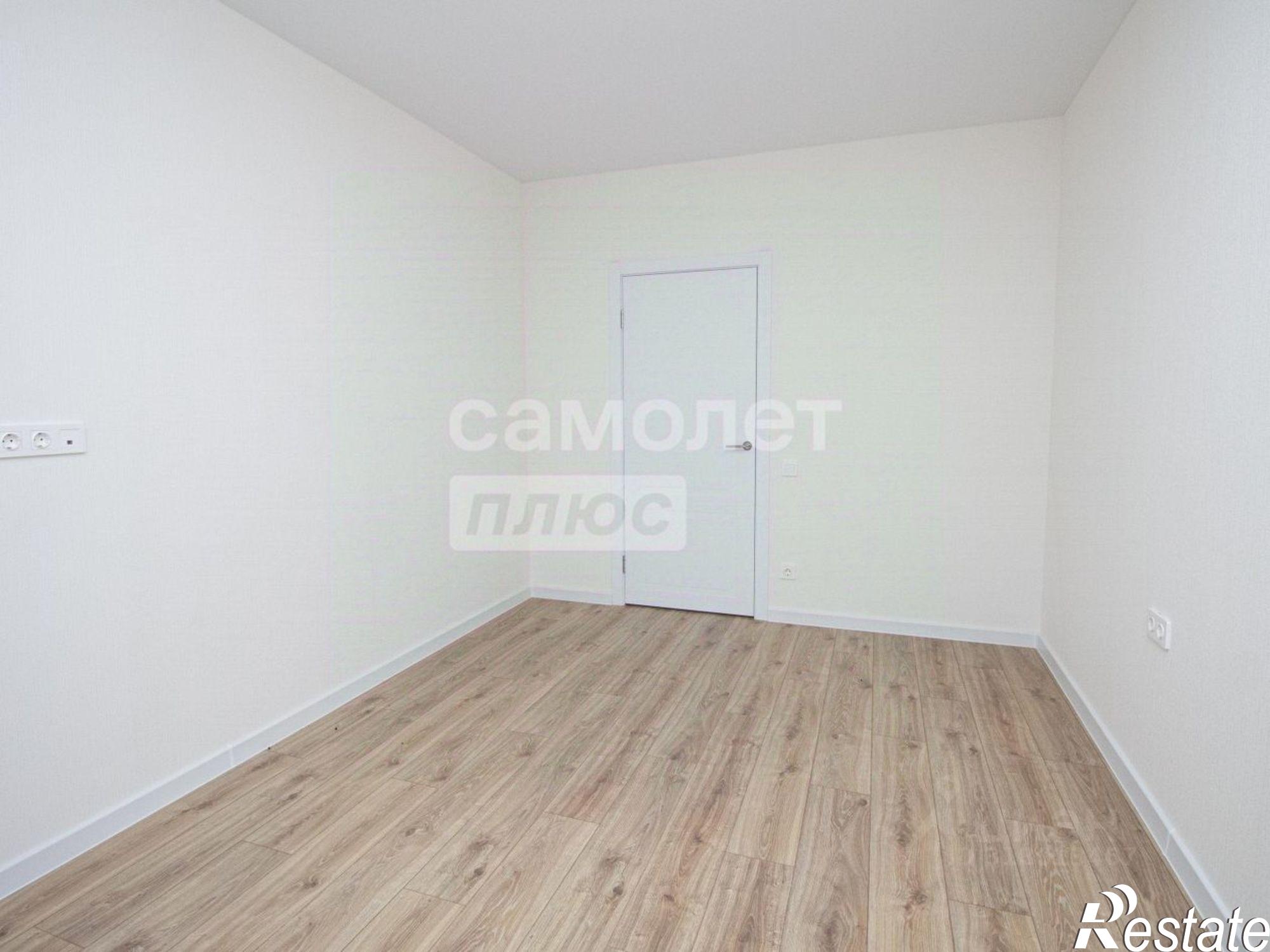 Купить квартиру за 6 990 000 рублей на пр-кт Генерала Тюленева, 32 1