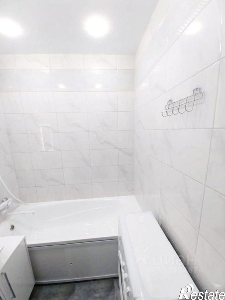 2-комн квартира Ленинградская улица, 32,  д. 32