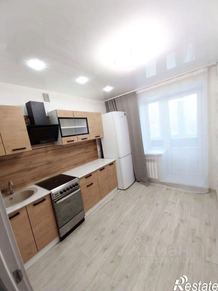 2-комн квартира Ленинградская улица, 32,  д. 32