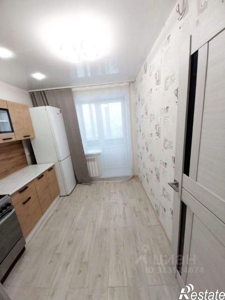 2-комн квартира Ленинградская улица, 32,  д. 32