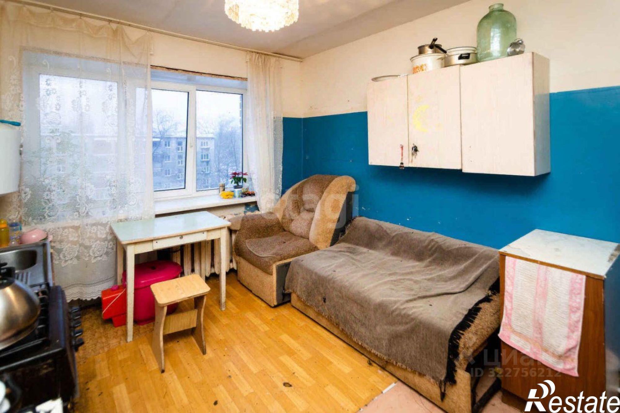 Купить комнату за 200 000 рублей на улица Рябикова, 1