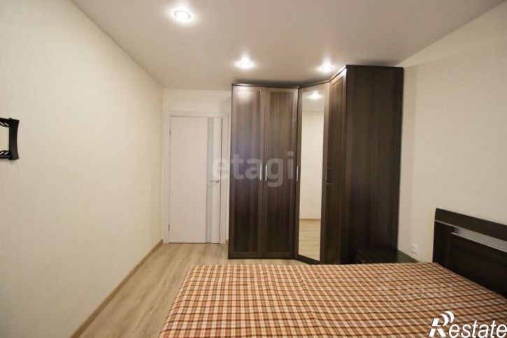 2-комн квартира улица Гафурова, 5,  д. 5