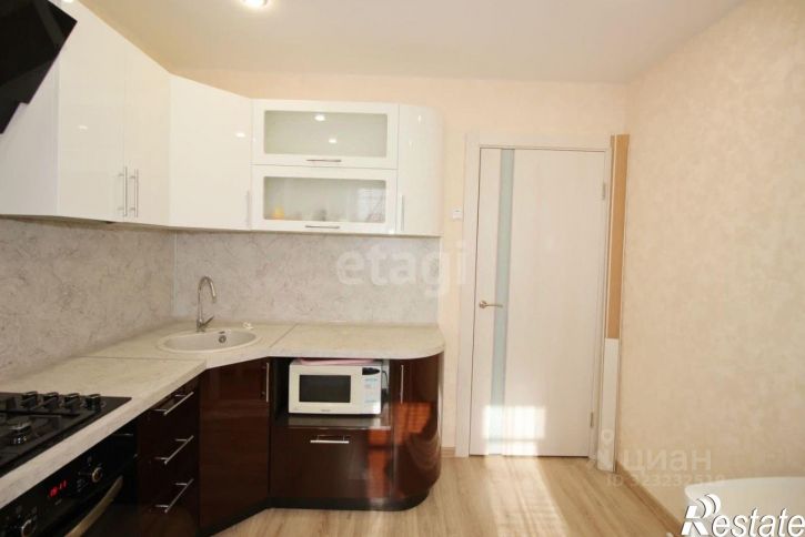 2-комн квартира улица Гафурова, 5,  д. 5