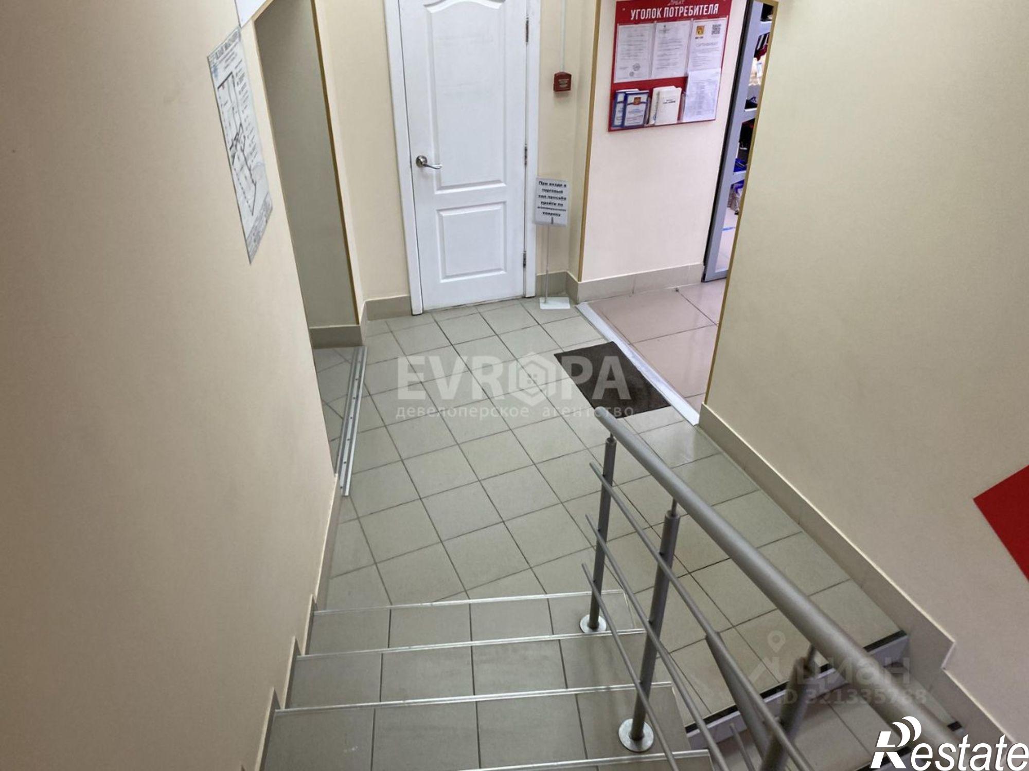 Купить торговое помещение за 70 000 800 рублей на улица Гончарова, 28