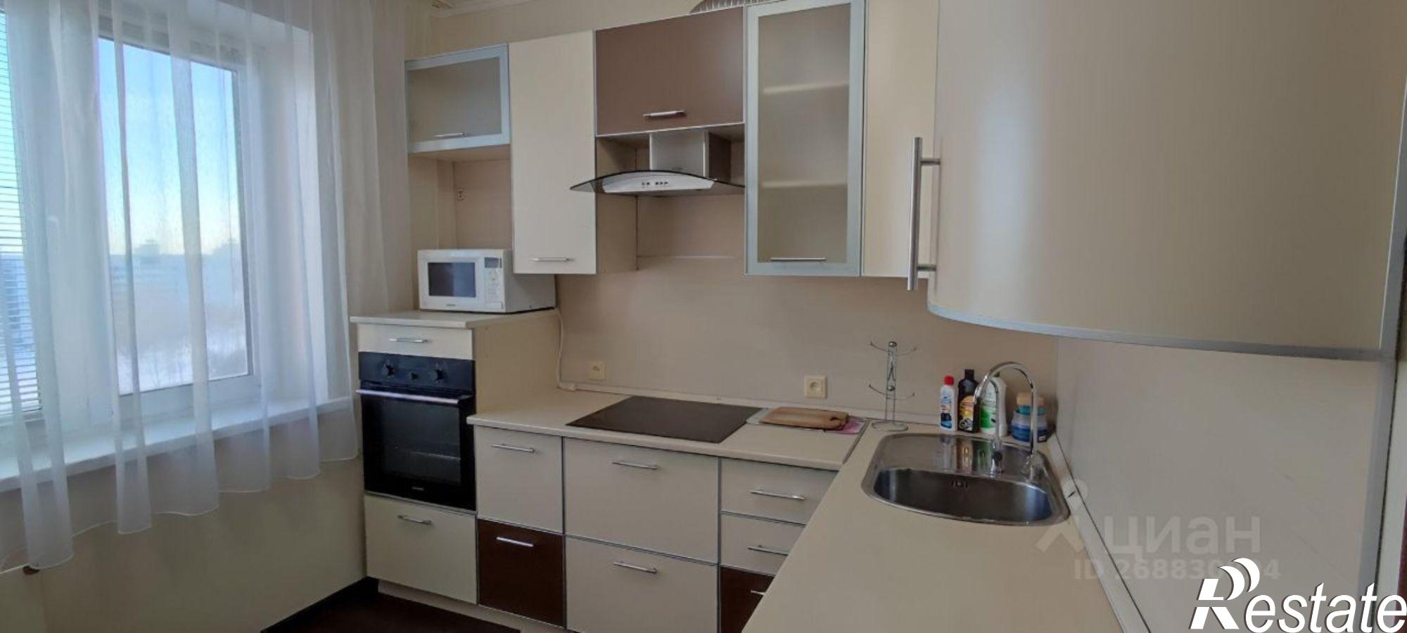 Сдать квартиру за 35 000 рублей на проспект Врача Сурова, 33