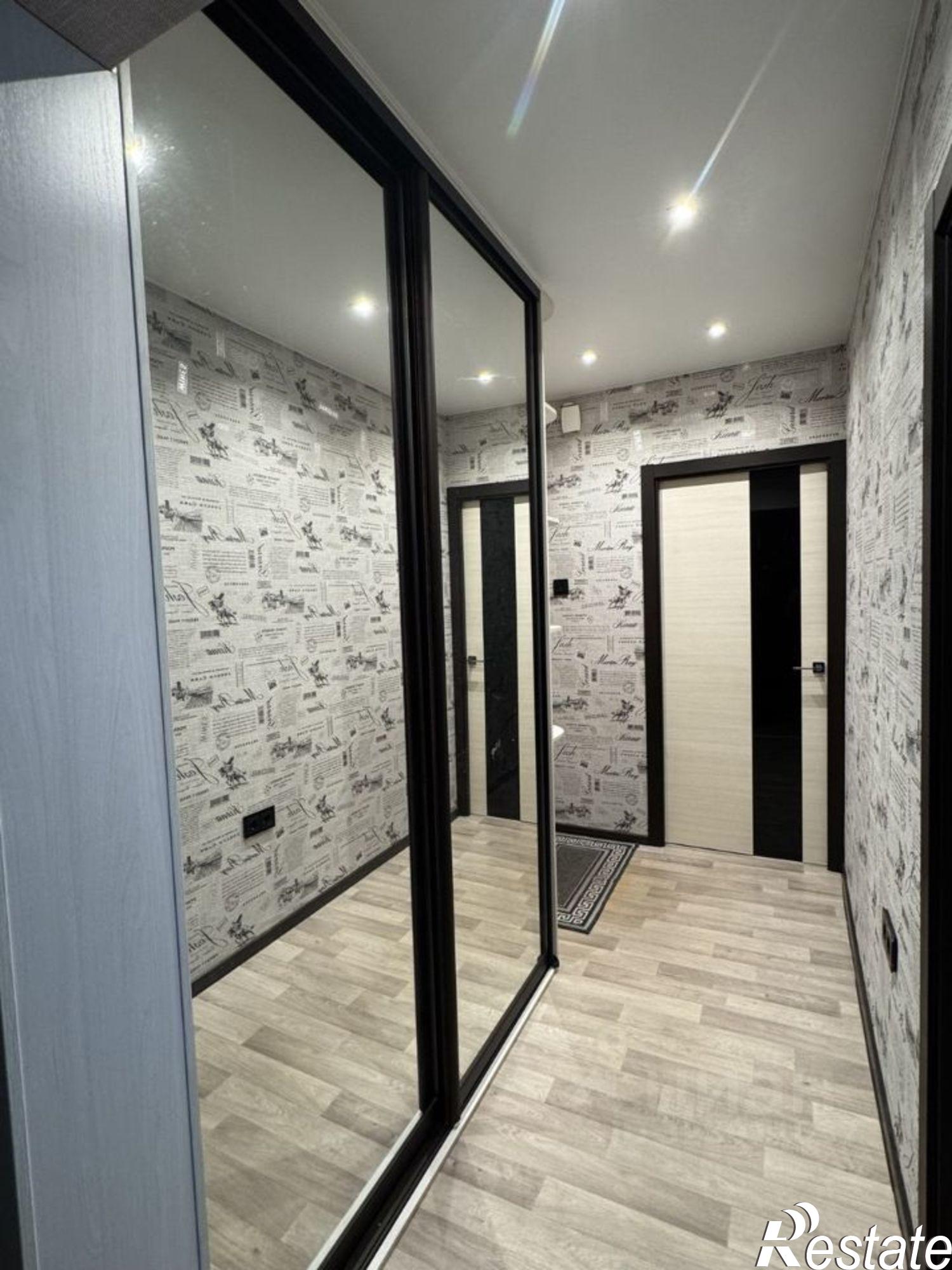 Купить квартиру за 4 900 000 рублей на улица Варейкиса, 4