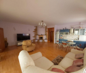 4-комн, 121кв м, этаж 2/5 улица Университетская Набережная, 9