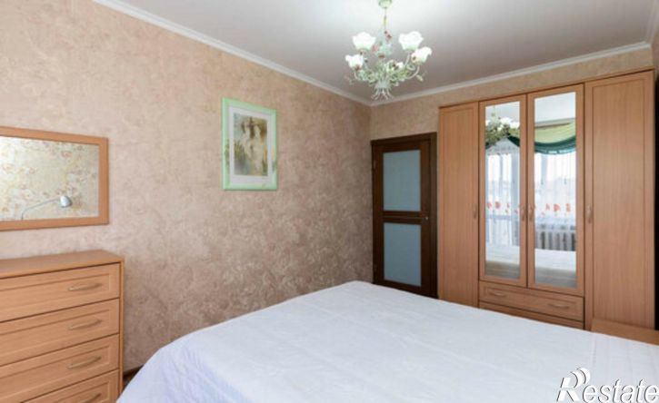 3-комн квартира проспект Врача Сурова, 23,  д. 23