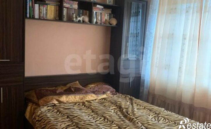 4-комн квартира Камышинская улица, 37,  д. 37