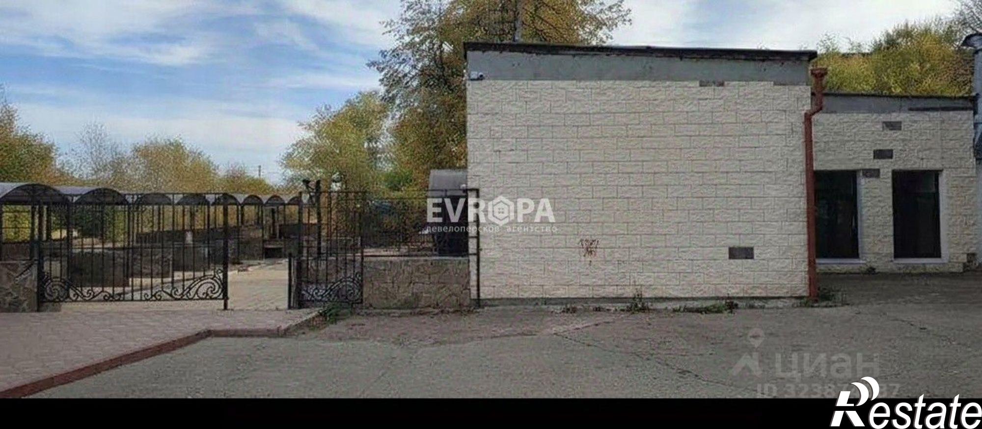 Сдать торговое помещение за 200 000 рублей на проспект Гая