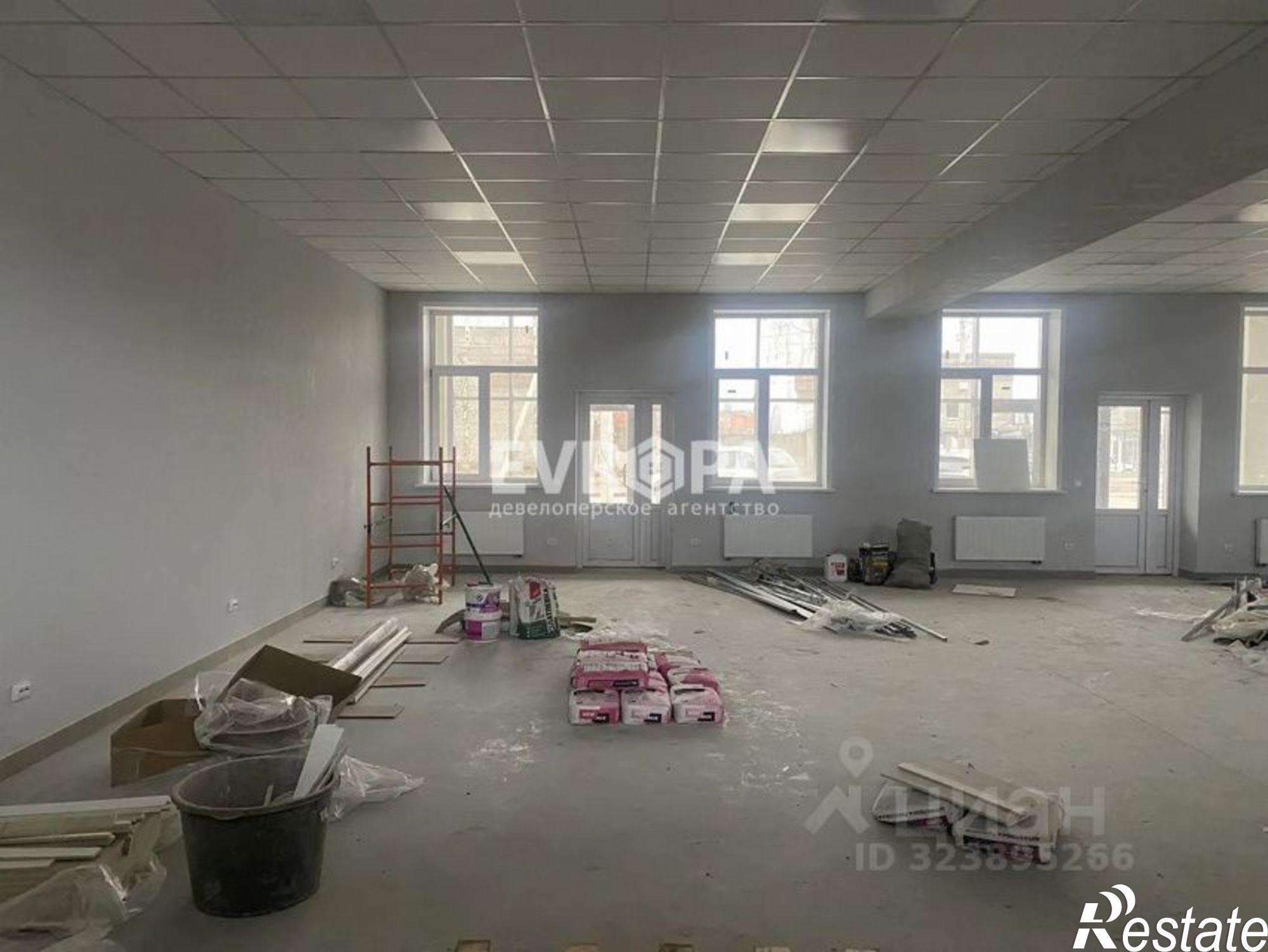 Сдать торговое помещение за 675 000 рублей на улица Хваткова, 9А