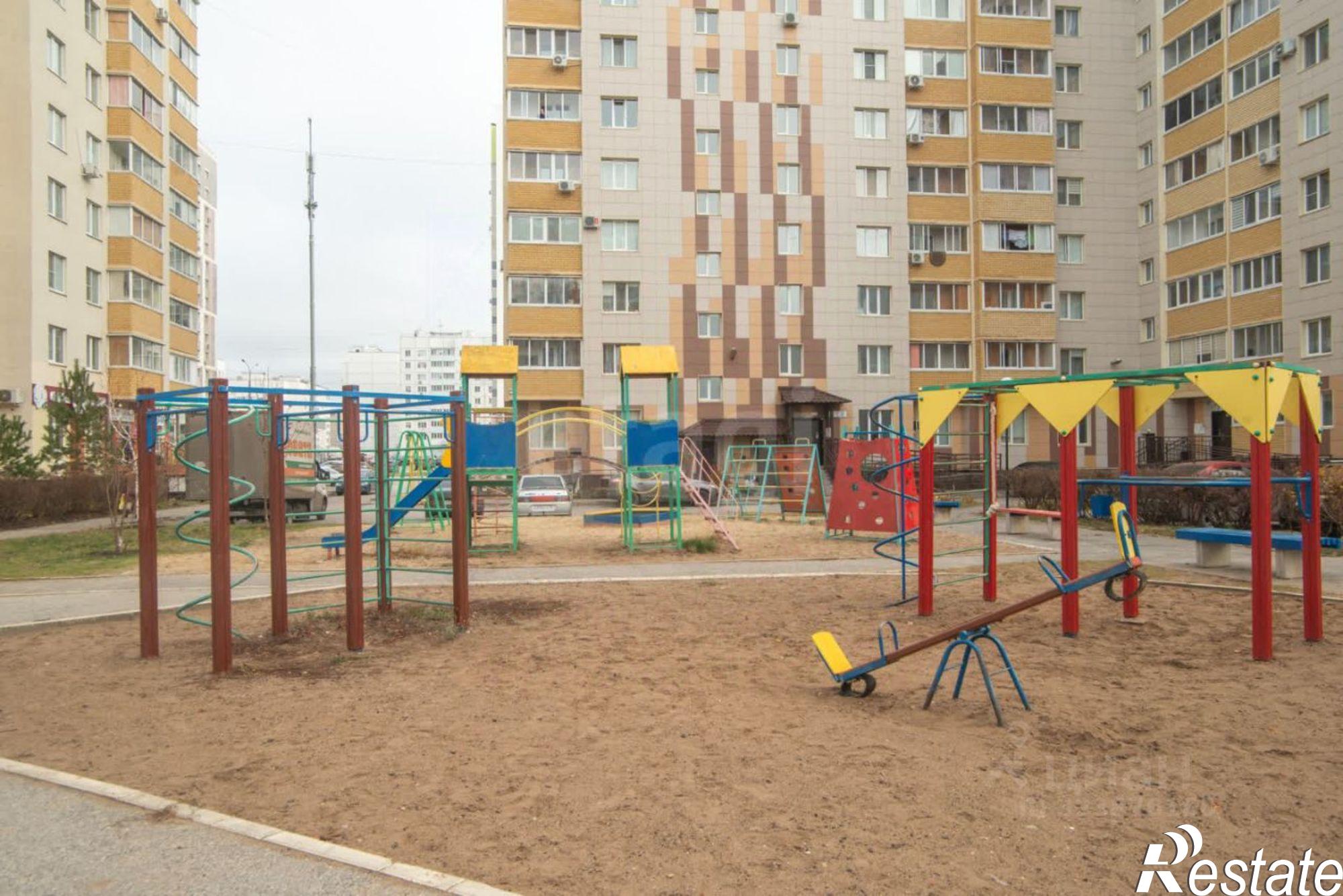 Сдать квартиру за 28 000 рублей на проспект Ливанова, 9