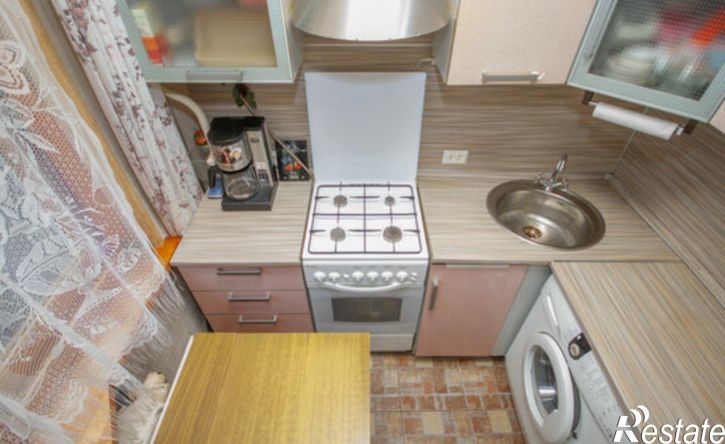 3-комн квартира улица Пожарского, 27,  д. 27