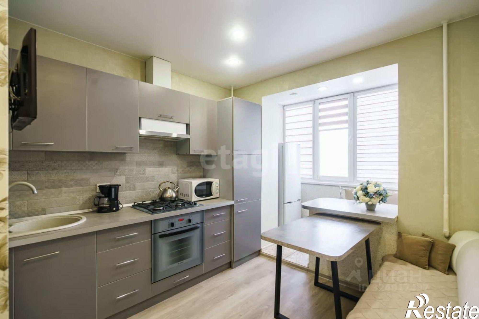 Сдать квартиру за 20 000 рублей на улица Защитников Отечества, 9