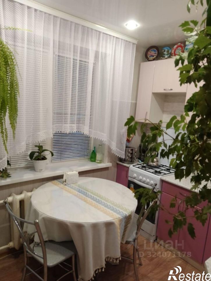 1-комн квартира ул Хрустальная, 62,  д. 62