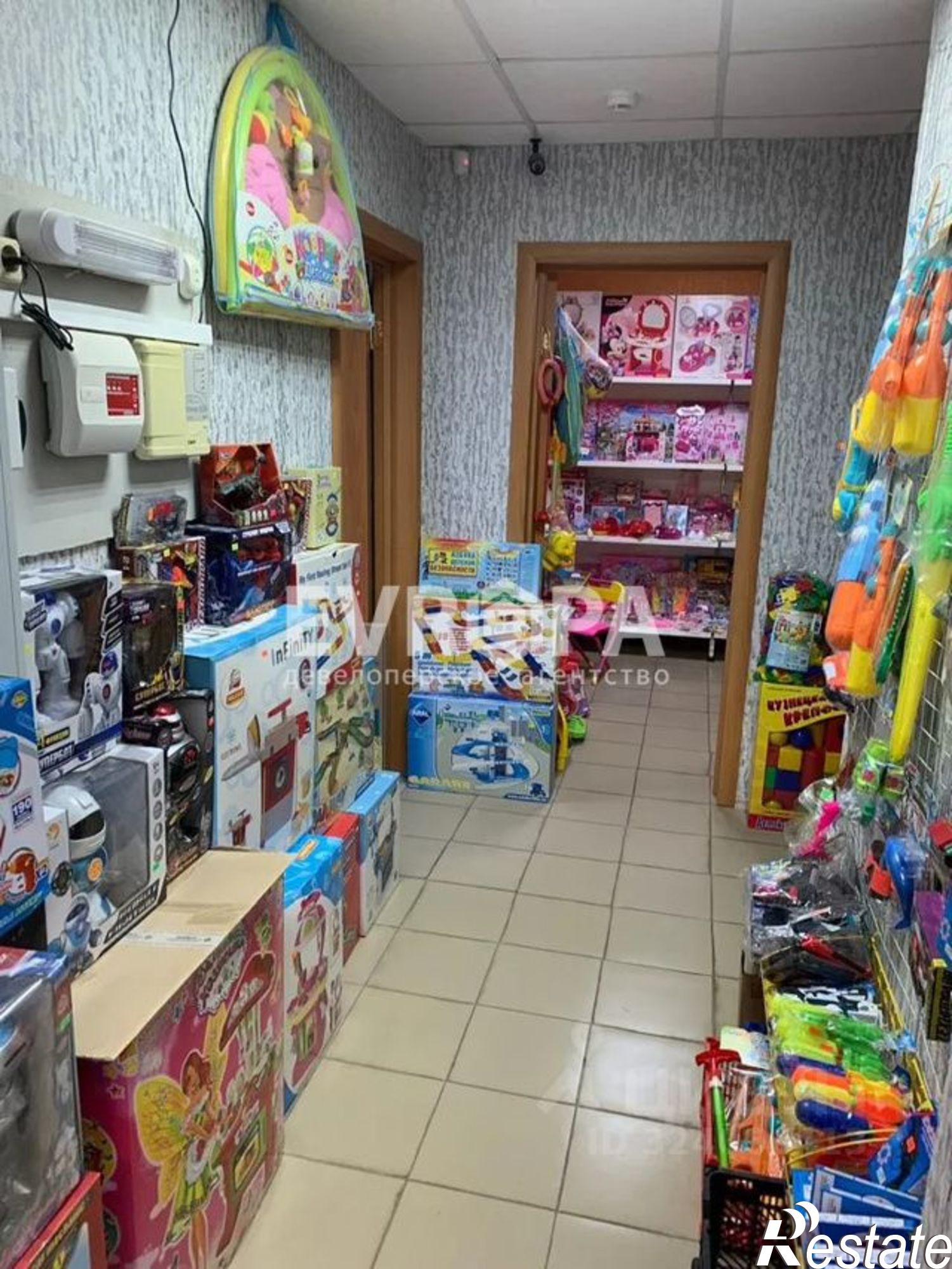 Сдать торговое помещение за 65 000 рублей на ул Генерала Мельникова, 8 1