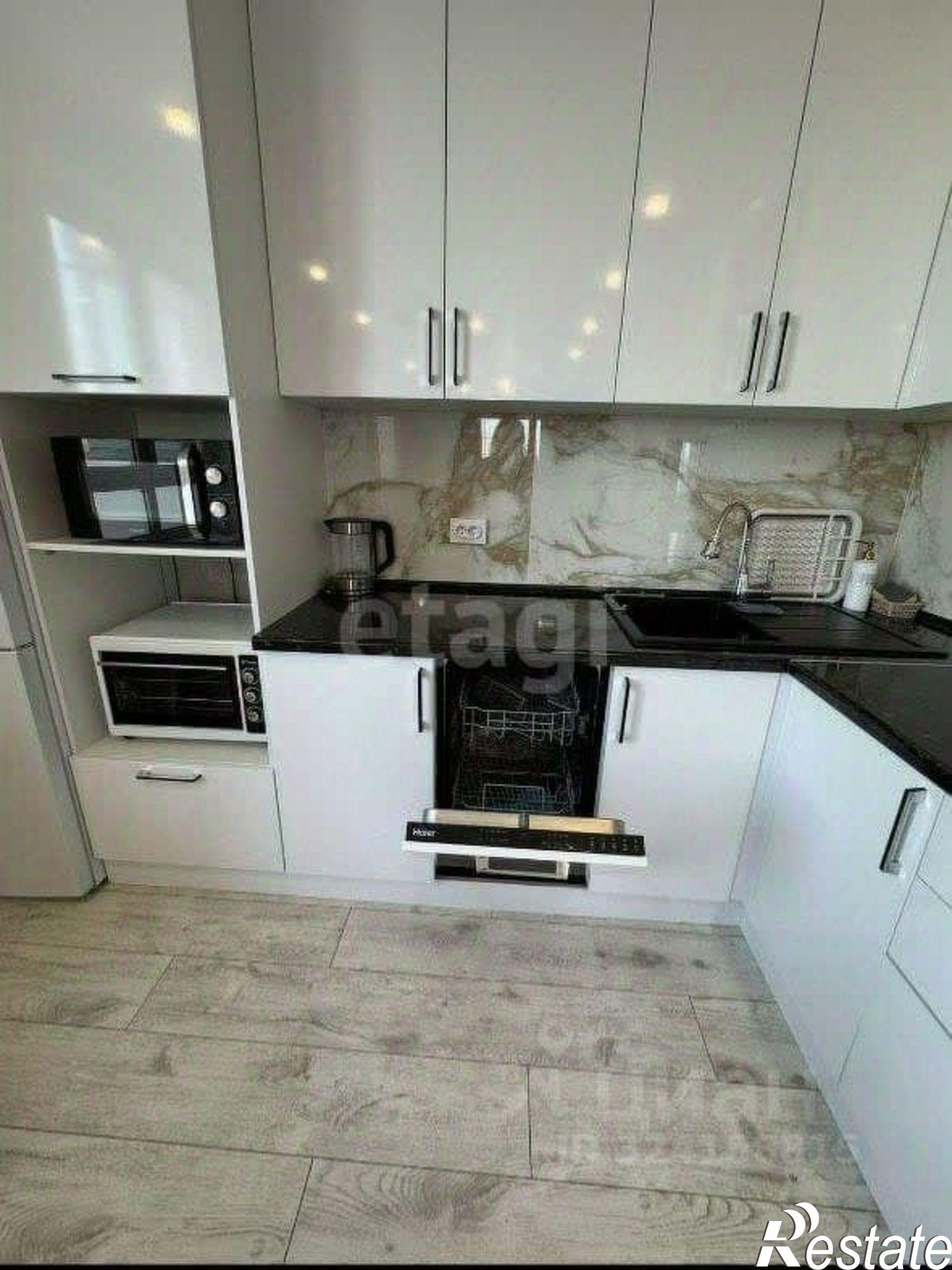 Сдать квартиру за 40 000 рублей на ул Аблукова, 14