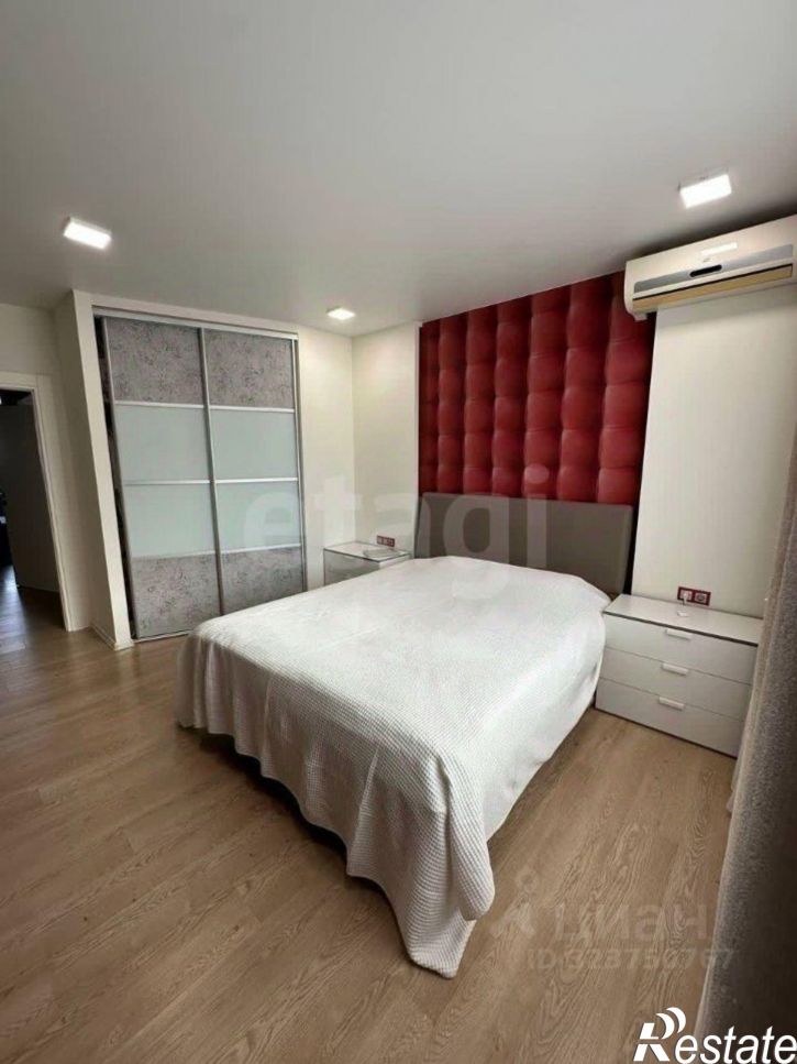 2-комн квартира улица Врача Михайлова, 48,  д. 48