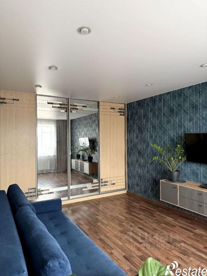 2-комн квартира проспект Созидателей, 8,  д. 8