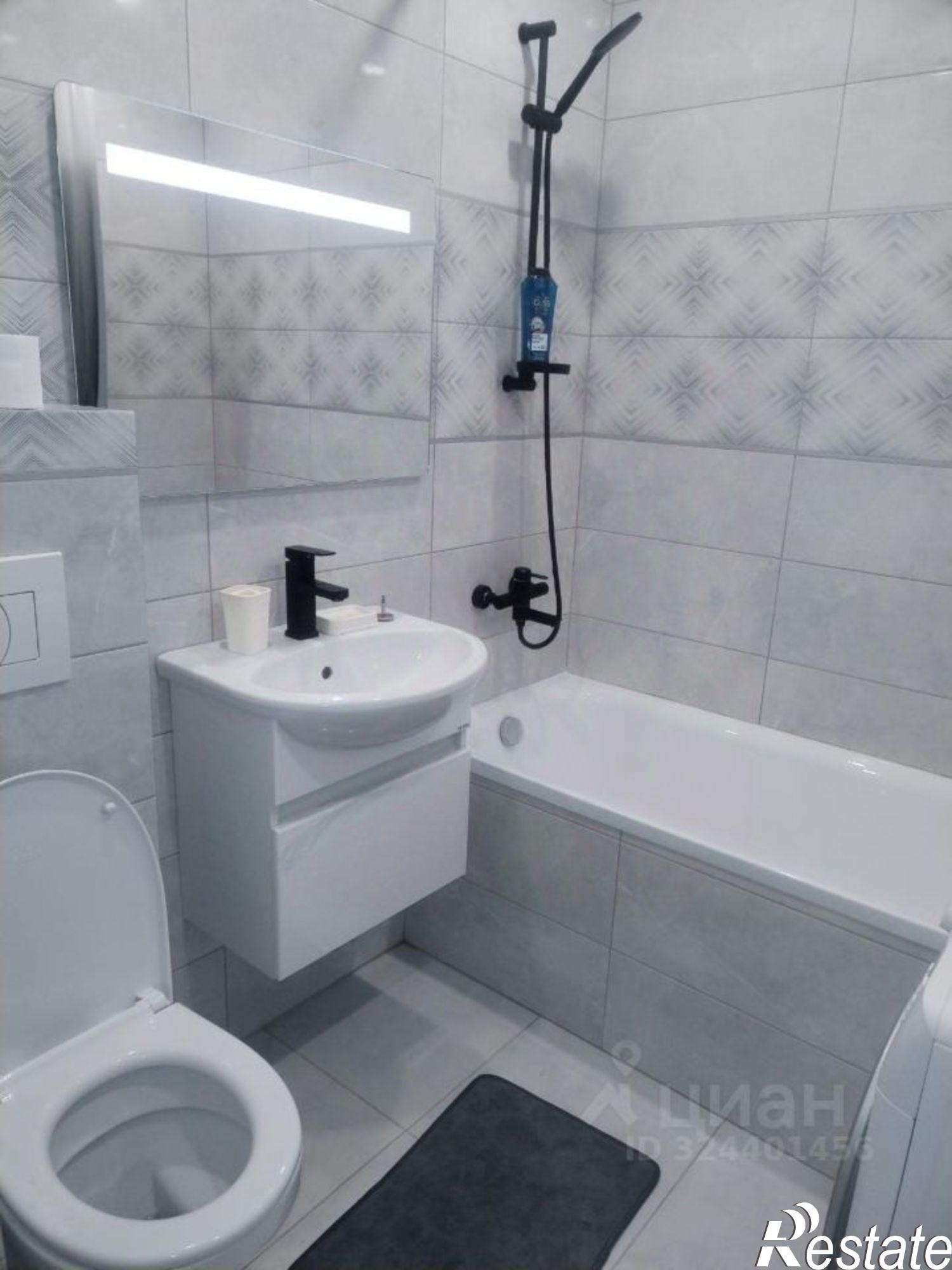 Сдать квартиру за 28 000 рублей на пр-кт Маршала Устинова, 7