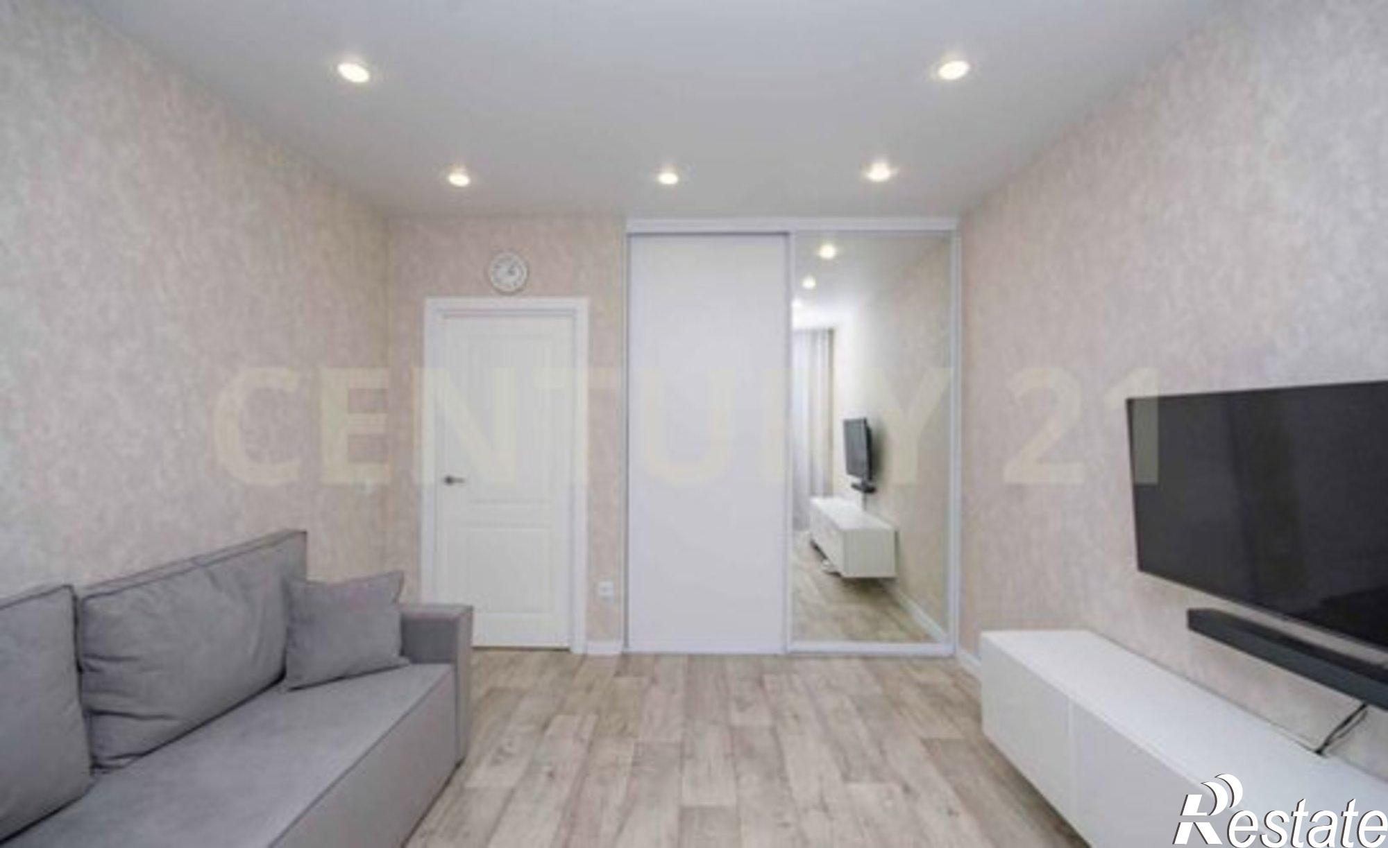 Купить квартиру за 5 400 000 рублей на Кузоватовская улица, 40Б