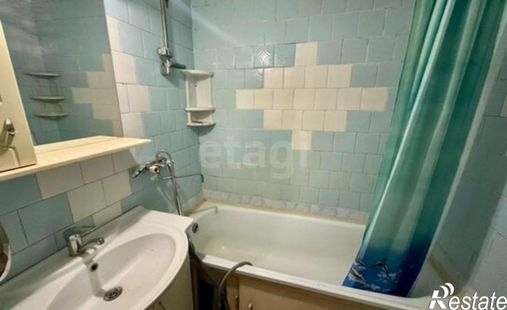 2-комн квартира улица Крымова, 63 к2,  д. 63 к2