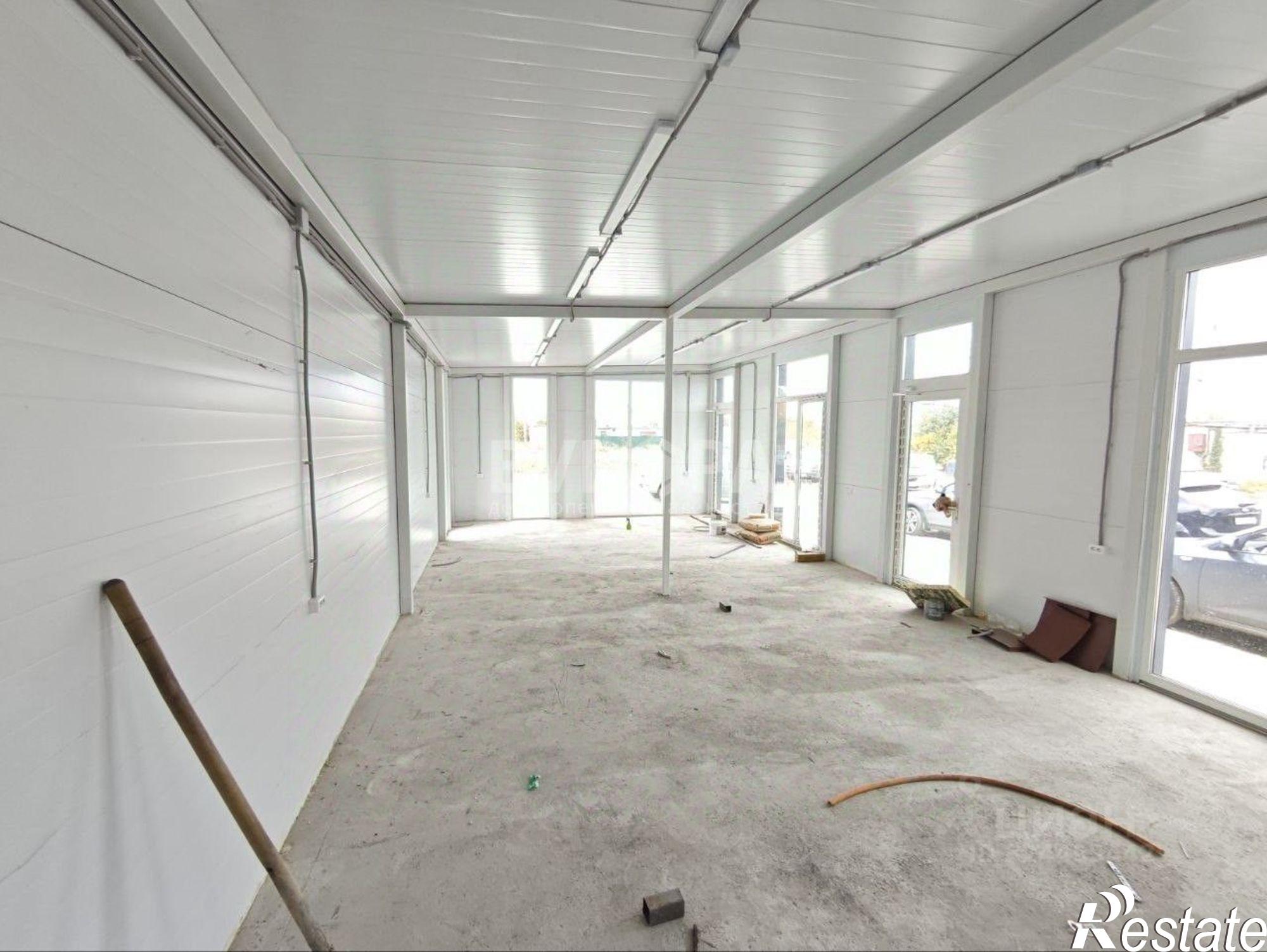 Сдать торговое помещение за 153 125 рублей на улица Ефремова, 78Д