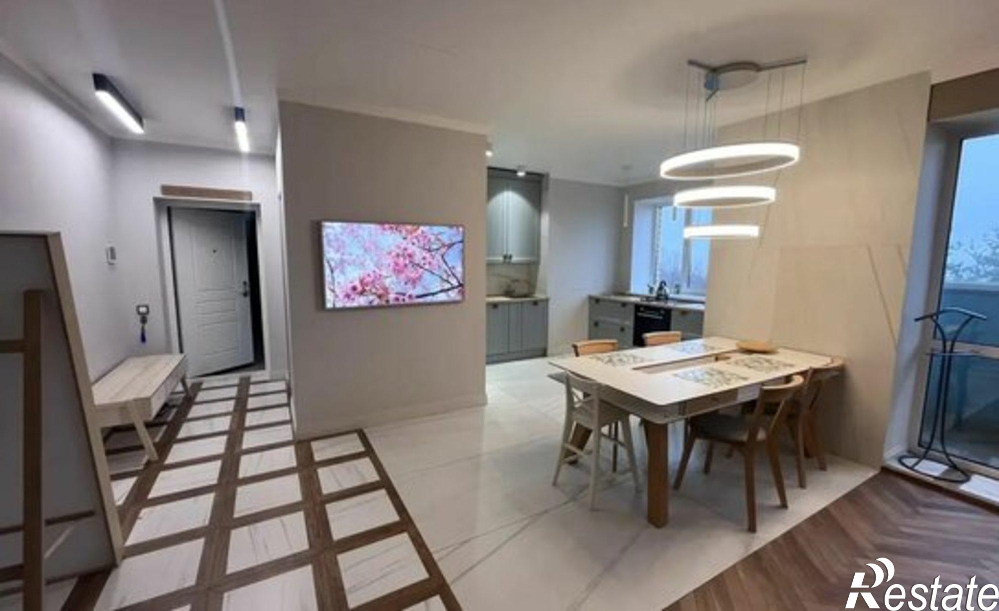 Купить квартиру за 20 500 000 рублей на пр-кт Маршала Устинова, 22