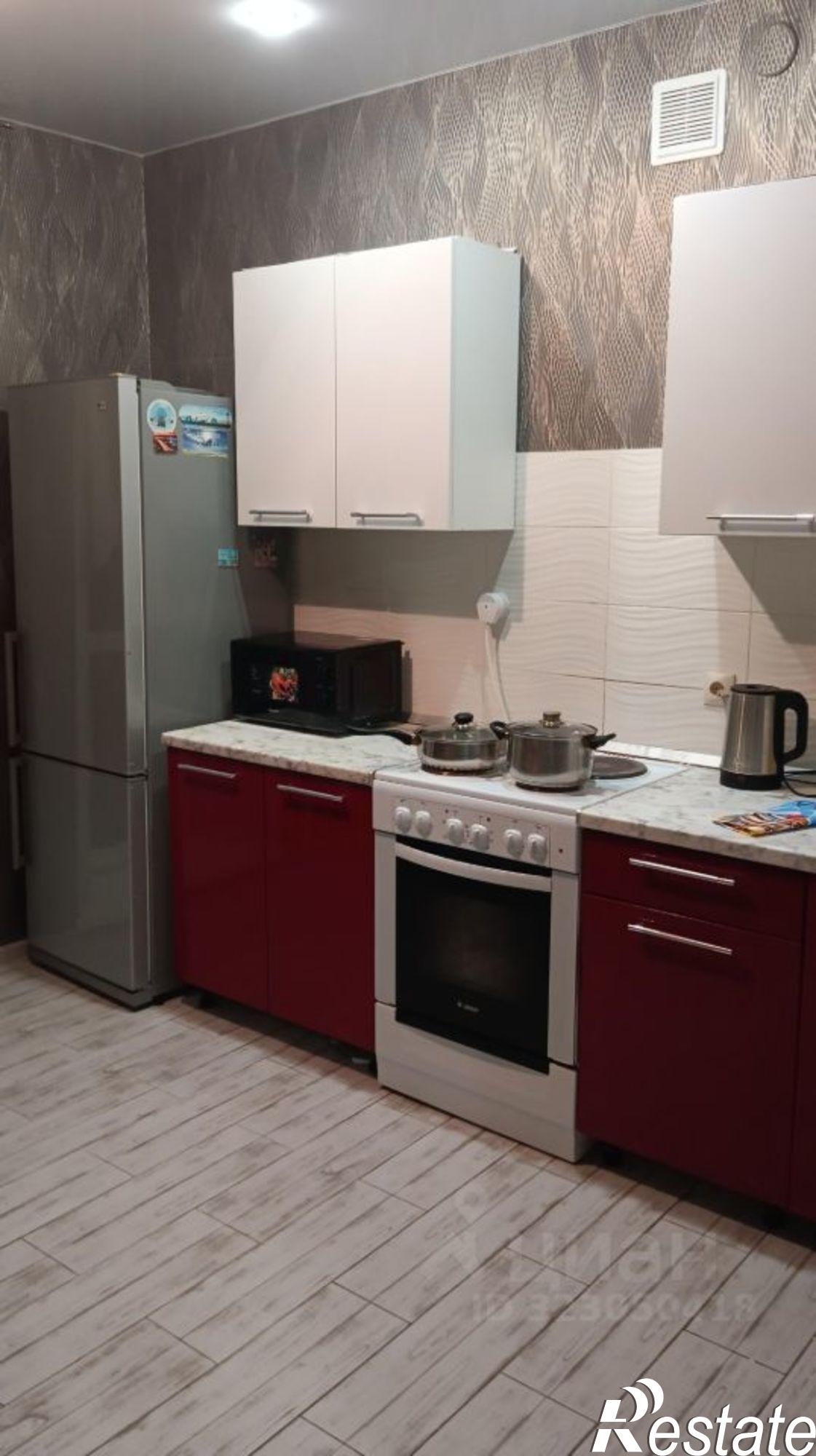 Сдать квартиру за 24 000 рублей на проспект Академика Филатова, 1