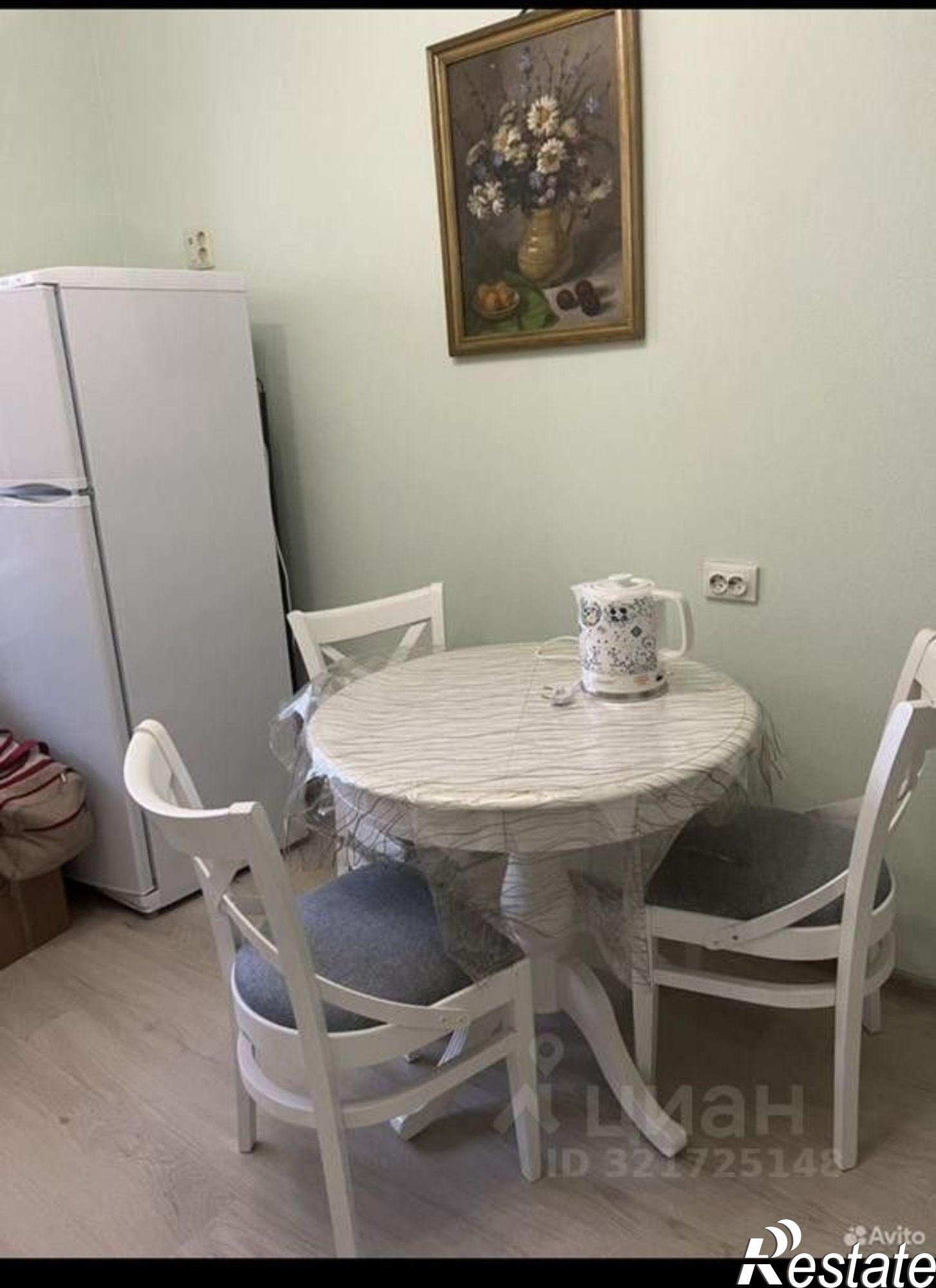 Купить квартиру за 4 290 000 рублей на ул Защитников Отечества, 11