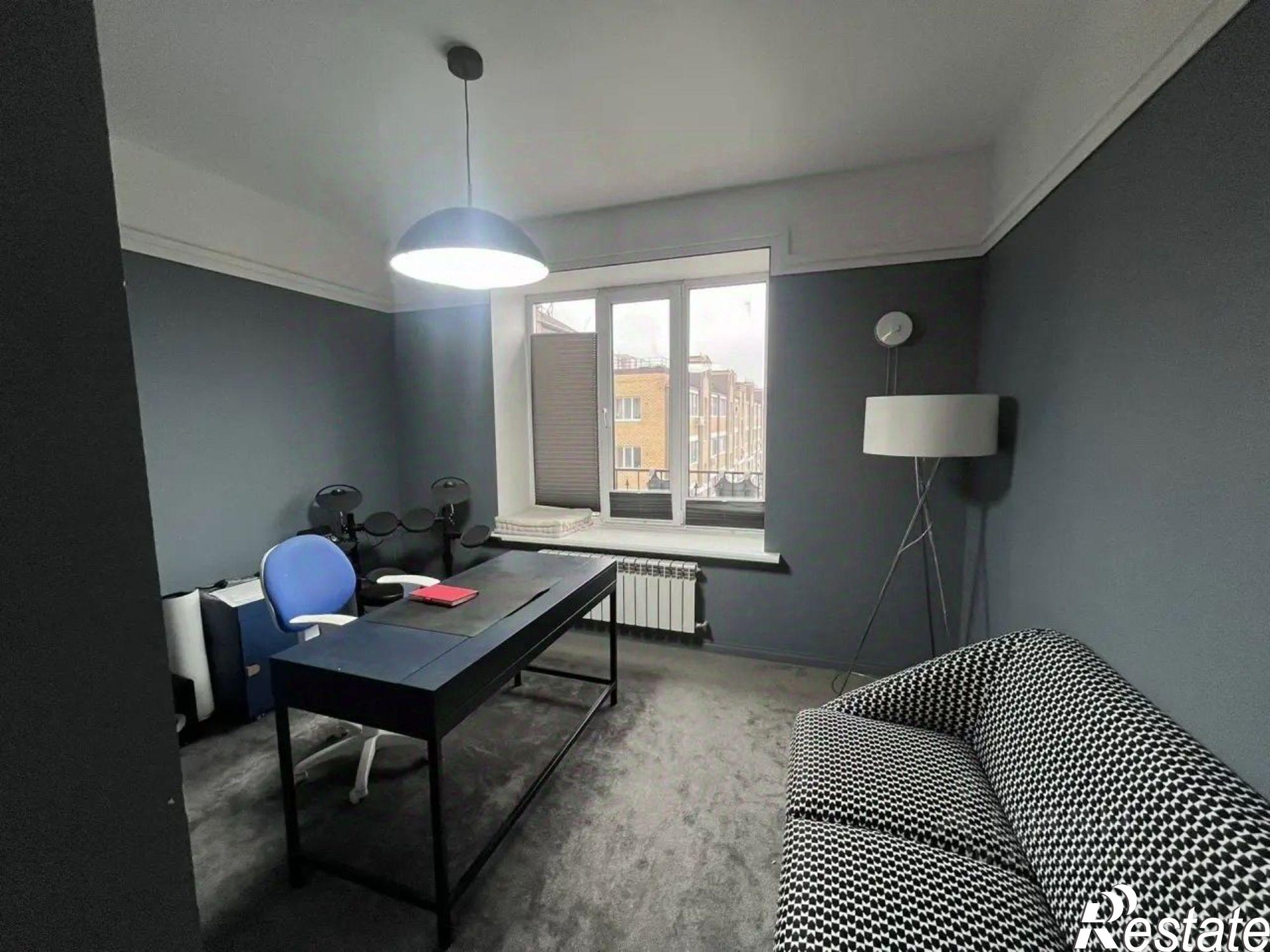 Купить квартиру за 20 500 000 рублей на пр-кт Маршала Устинова, 26