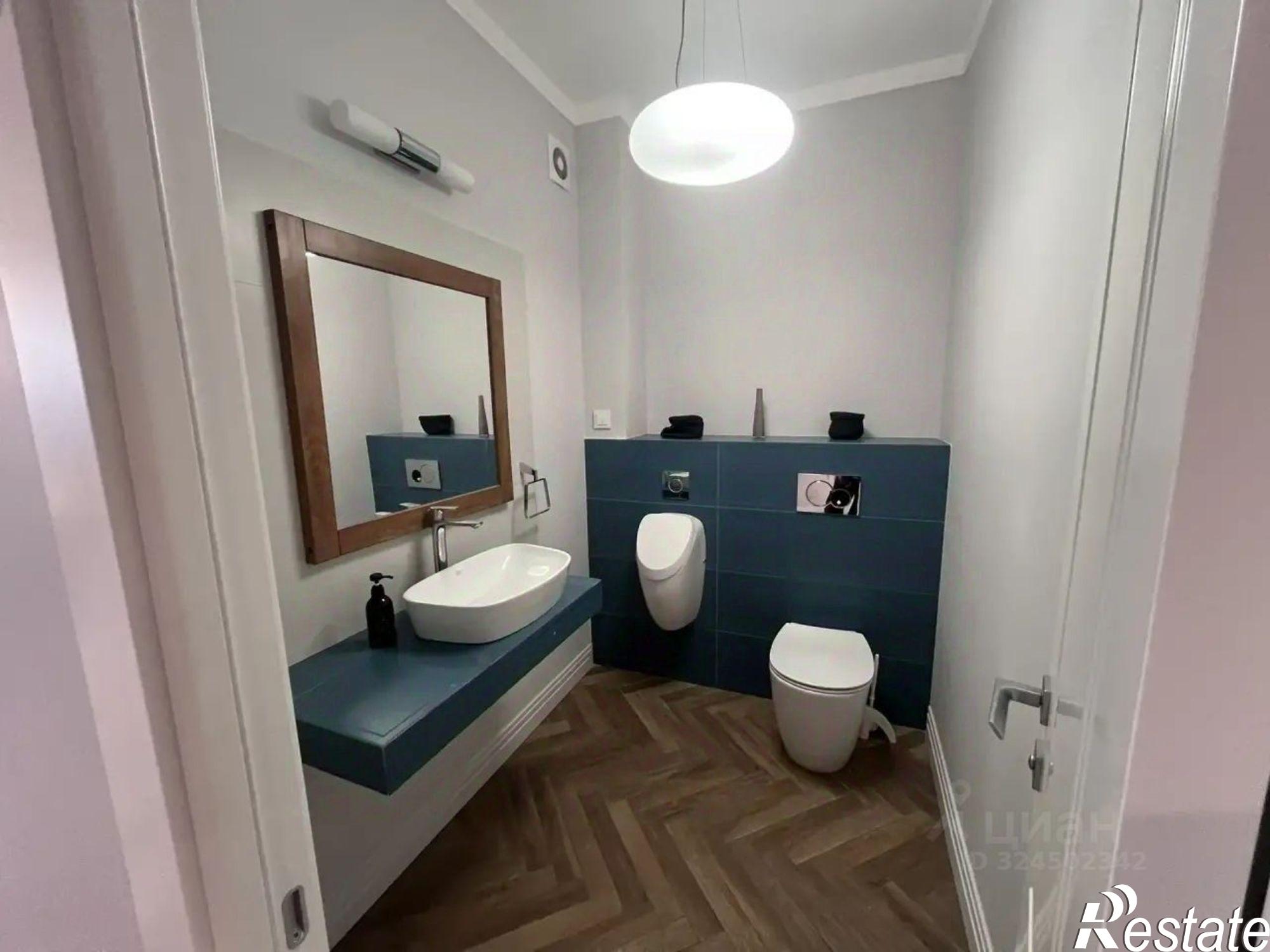 Купить квартиру за 20 500 000 рублей на пр-кт Маршала Устинова, 26