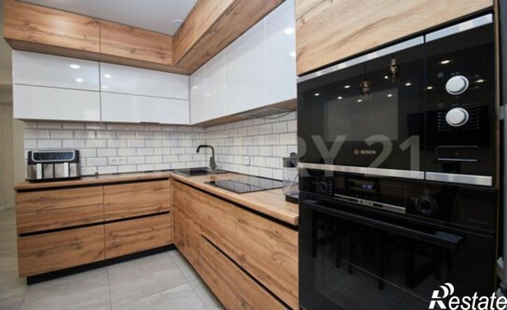 3-комн квартира улица Карбышева, 53,  д. 53