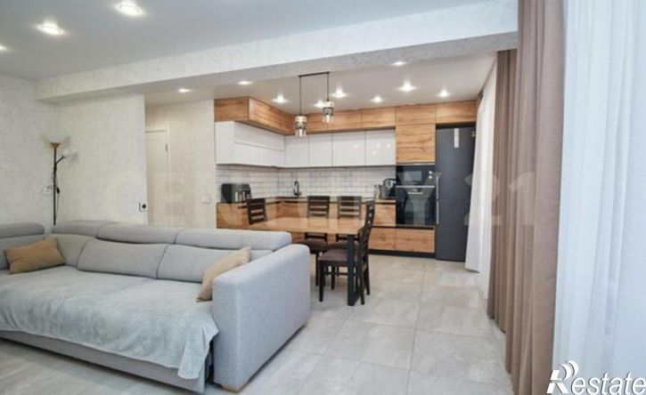 3-комн квартира улица Карбышева, 53,  д. 53