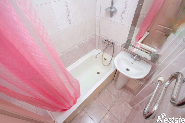 3-комн квартира улица Пожарского, 27,  д. 27