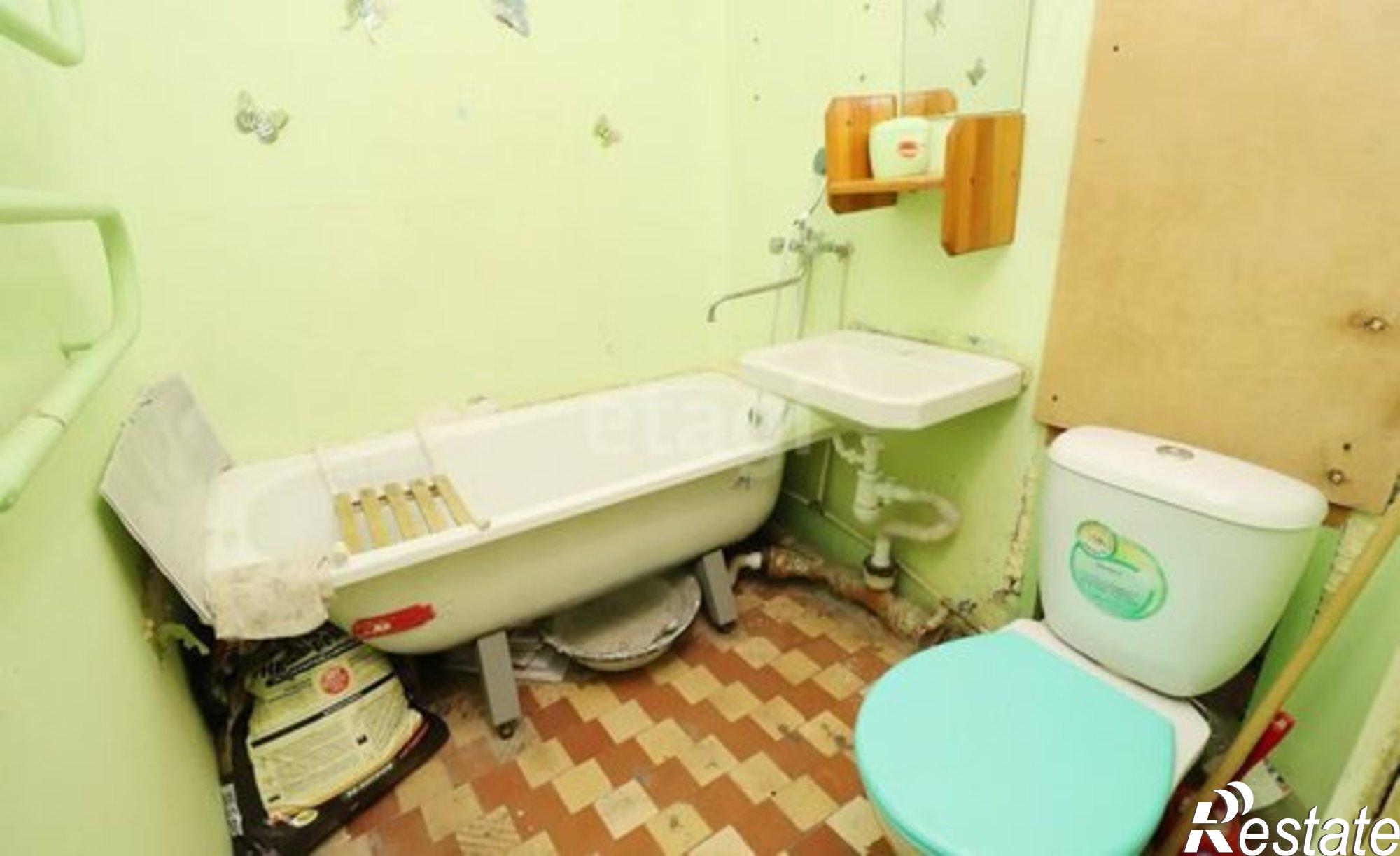 Купить квартиру за 2 000 000 рублей на ул Строителей, 2