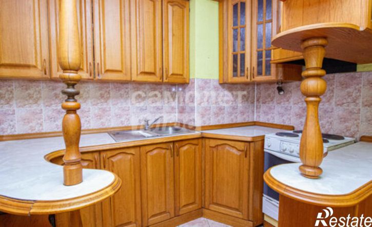 3-комн квартира проспект Врача Сурова, 9,  д. 9