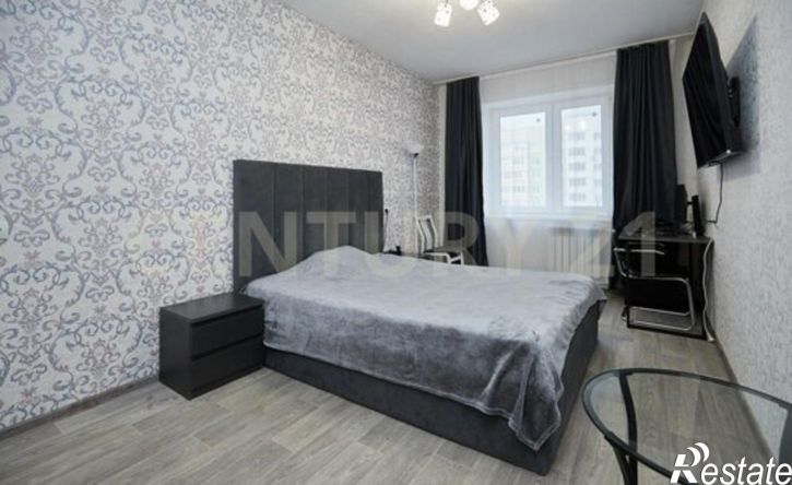 1-комн квартира улица Защитников Отечества, 15,  д. 15