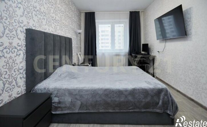 1-комн квартира улица Защитников Отечества, 15,  д. 15