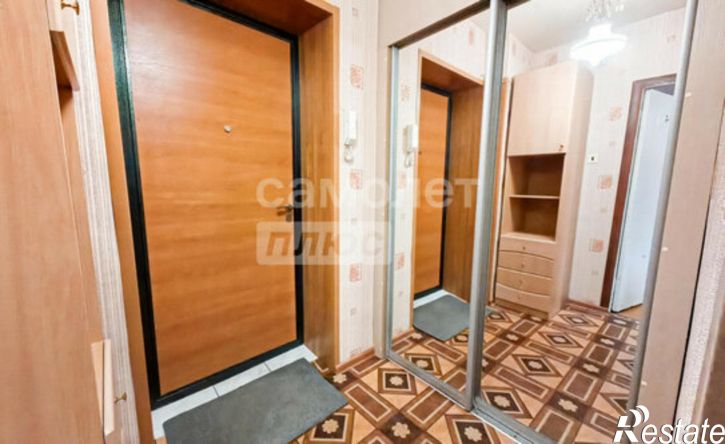 1-комн квартира ул Хрустальная, 10,  д. 10