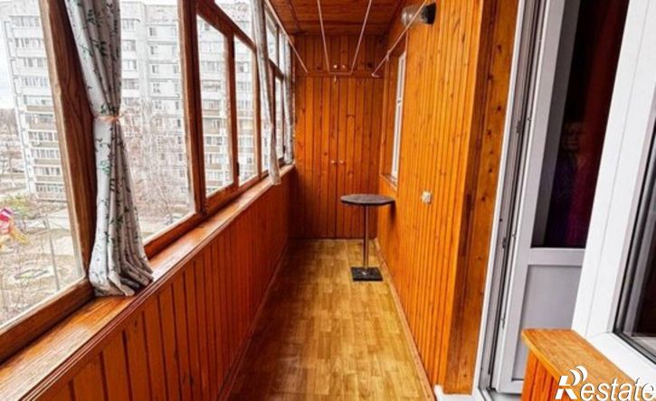 3-комн квартира улица Репина, 37,  д. 37