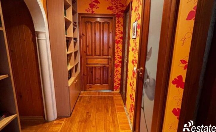 3-комн квартира улица Репина, 37,  д. 37