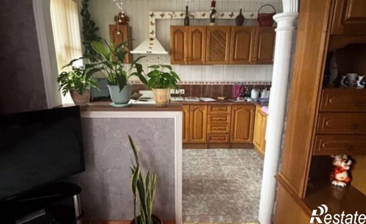 3-комн квартира улица Репина, 37,  д. 37