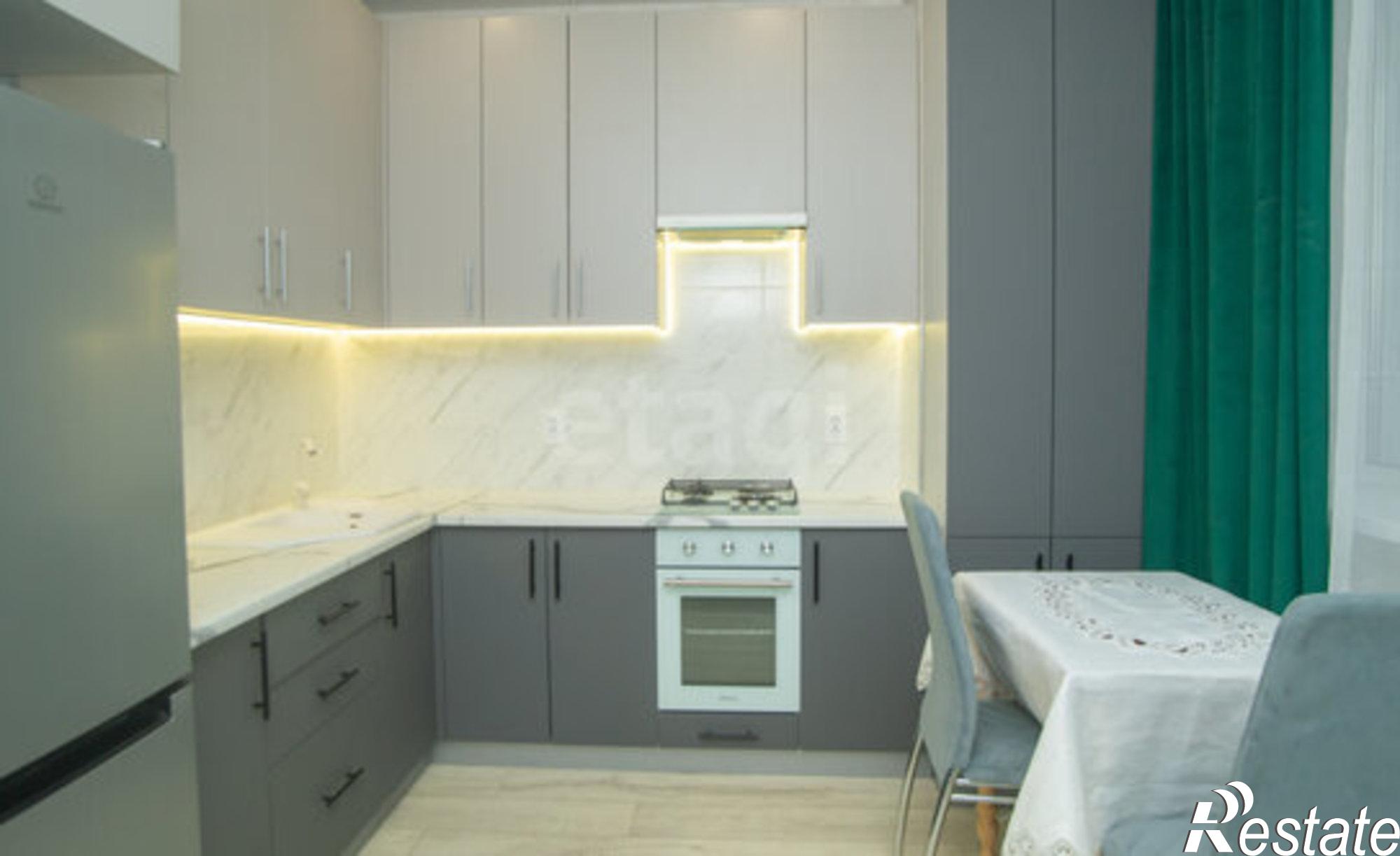 Купить квартиру за 5 900 000 рублей на проспект Маршала Устинова, 48