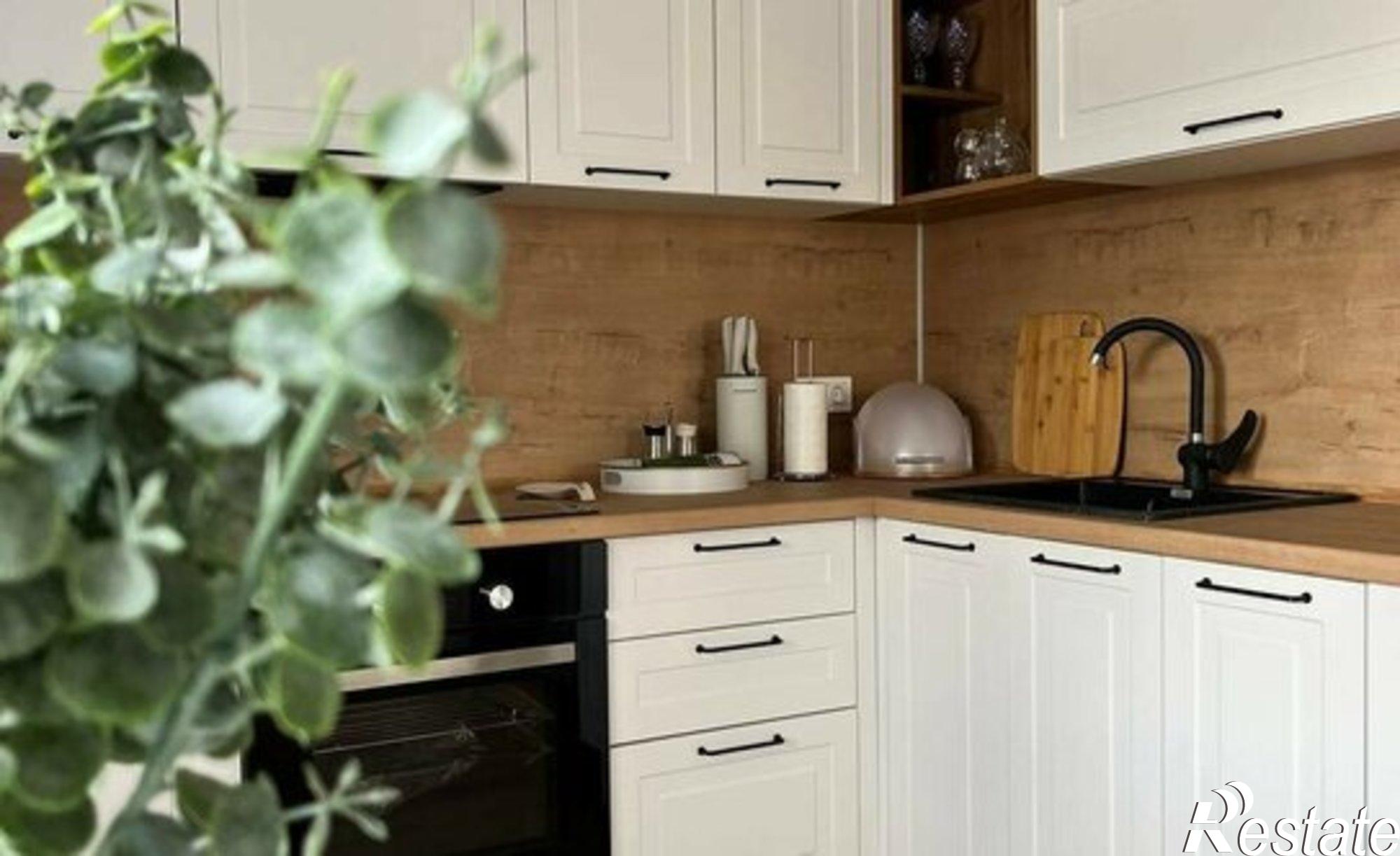 Купить квартиру за 5 005 500 рублей на улица Аблукова, 22