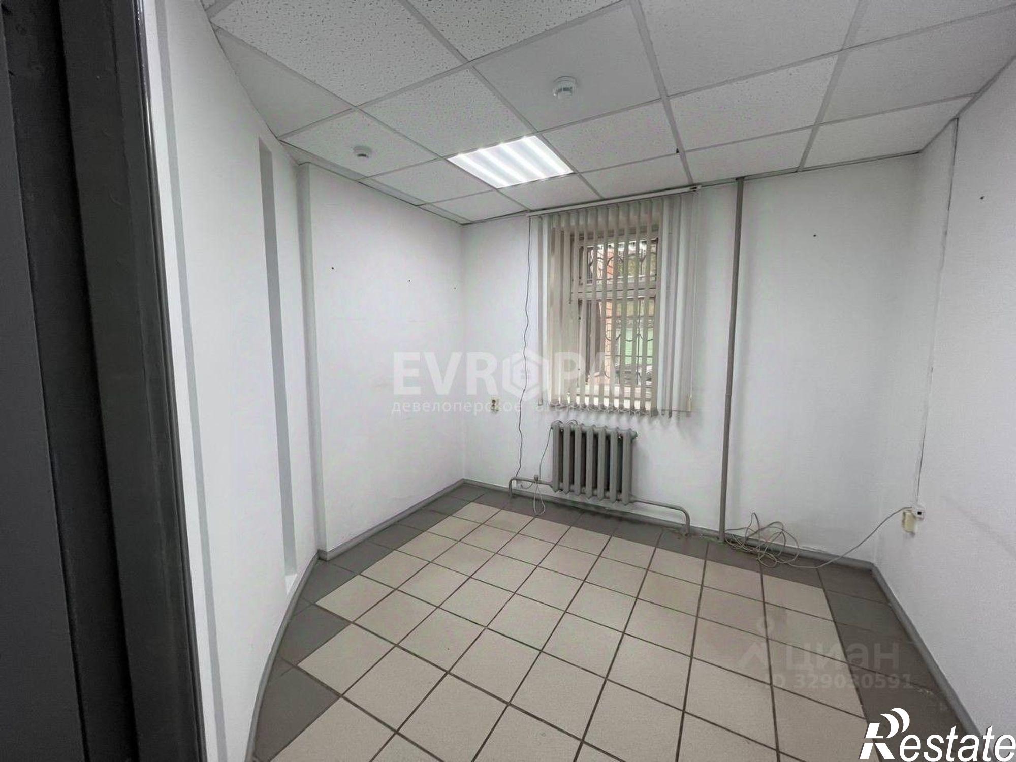 Купить офис, помещение под офис за 12 934 300 рублей на улица Крымова