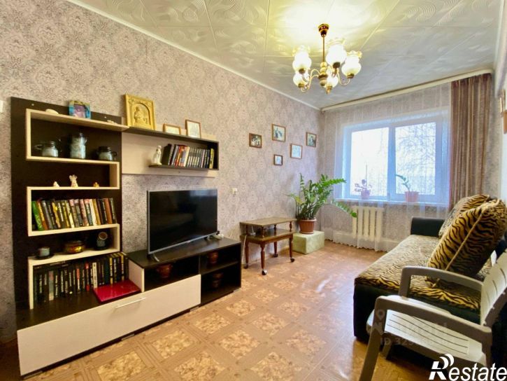 2-комн квартира улица Варейкиса, 43,  д. 43